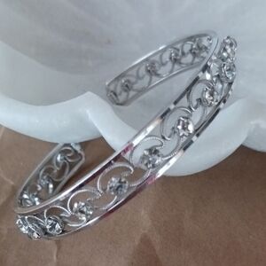 Sparkling, Signed Krementz U.S.A. Rhinestone Cuff. Beautiful Filigree Wire Work